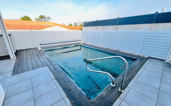 Maison à vendre    4 pièces •  Vaux-sur-Mer