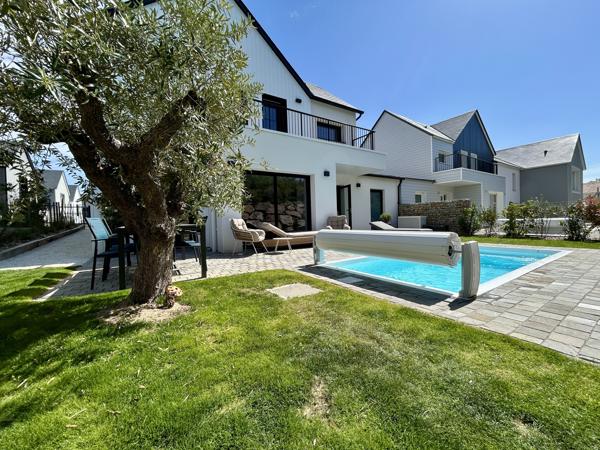 Maison
         5 pièces
        - 152 m² Bien prestige