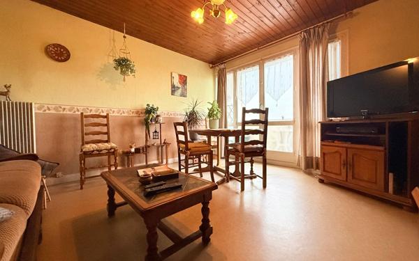 Appartement à vendre    4 pièces •  Saint-Max