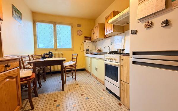 Appartement à vendre    4 pièces •  Saint-Max