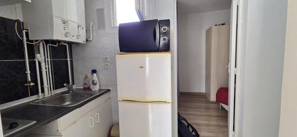 2 PIECES, Paris 75020