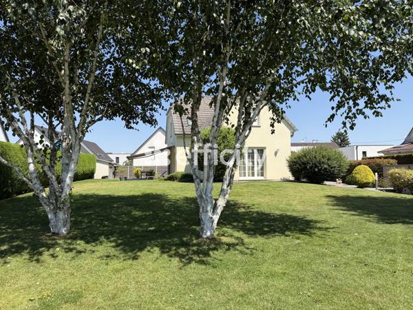 Maison
         5 pièces
        - 158 m² 586 500 € *