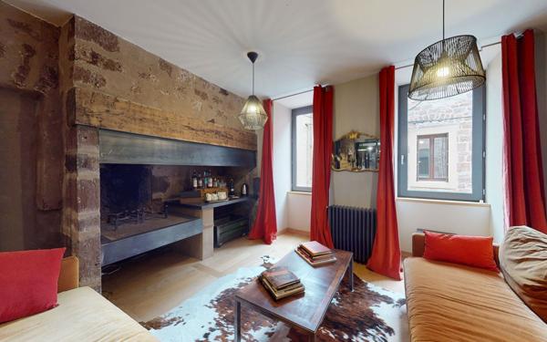 Maison à vendre    7 pièces •  Marcillac-Vallon