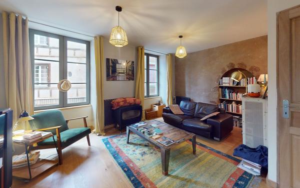 Maison à vendre    7 pièces •  Marcillac-Vallon