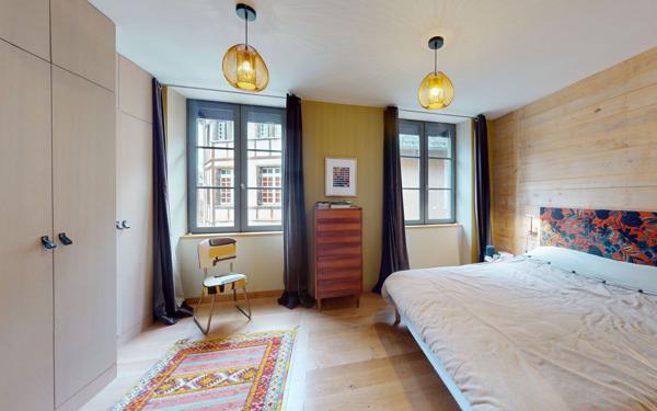 Maison à vendre    7 pièces •  Marcillac-Vallon