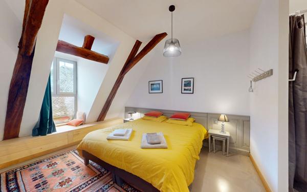 Maison à vendre    7 pièces •  Marcillac-Vallon