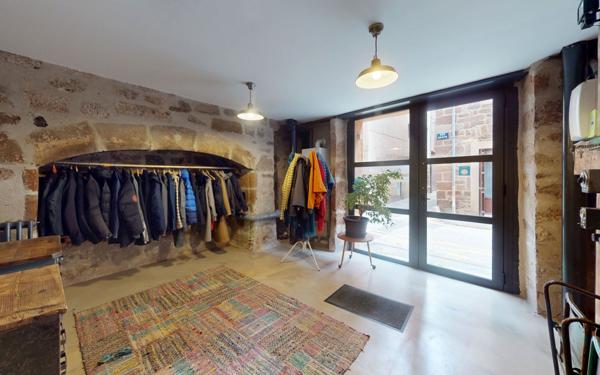 Maison à vendre    7 pièces •  Marcillac-Vallon