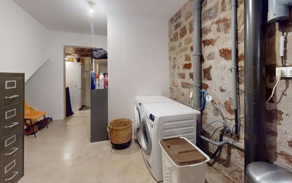 Maison à vendre    7 pièces •  Marcillac-Vallon