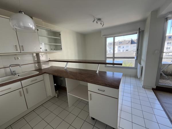 Vente appartement T3 – Vannes centre-ville – Balcon exposé Sud, ascenseur, box