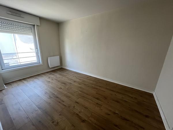 Vente appartement T3 – Vannes centre-ville – Balcon exposé Sud, ascenseur, box