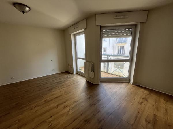 Vente appartement T3 – Vannes centre-ville – Balcon exposé Sud, ascenseur, box