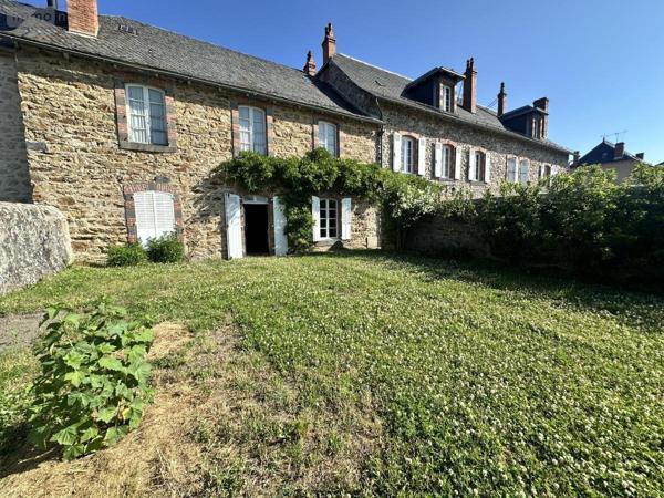 Maison à vendre à Ruynes-en-Margeride dans le Cantal (15320), ref : 15046-45