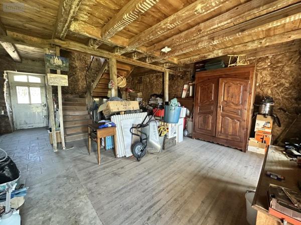 Maison à vendre à Ruynes-en-Margeride dans le Cantal (15320), ref : 15046-45