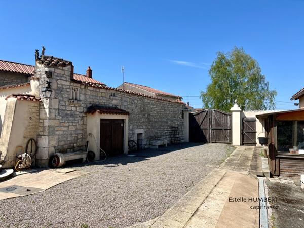 Maison Propriété 10 pièces-Véranda à 500m de Fontenay le Comte
