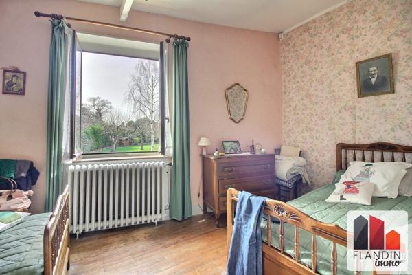 Maison de village avec dépendances – Terrain 850 m² – Fort potentiel – Vernaison limite Charly