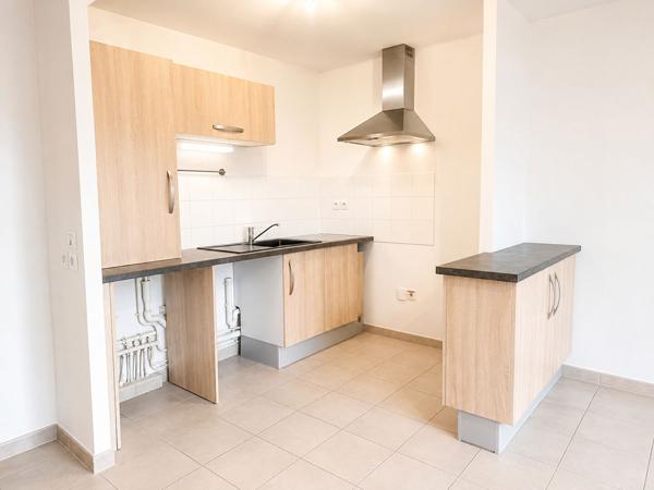Appartement - T3 - SAINT HERBLAIN BOURG - GARAGE + STATIONNEMENT - 1er Etage