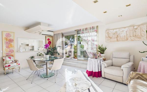 Appartement à vendre    4 pièces • 96,73 m2 Mandelieu-la-Napoule