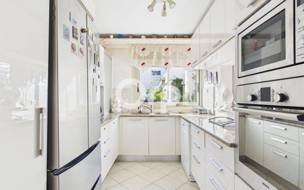 Appartement à vendre    4 pièces • 96,73 m2 Mandelieu-la-Napoule