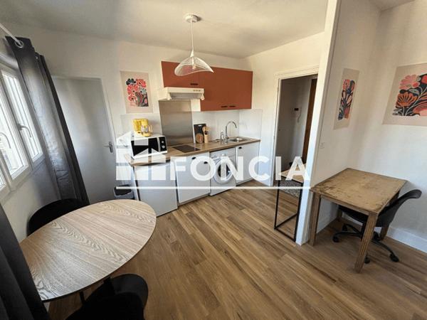 Location Studio meublé 24.56 m² - 2 RUE JULES VERNE Tours 37000