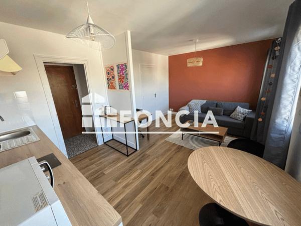 Location Studio meublé 24.56 m² - 2 RUE JULES VERNE Tours 37000