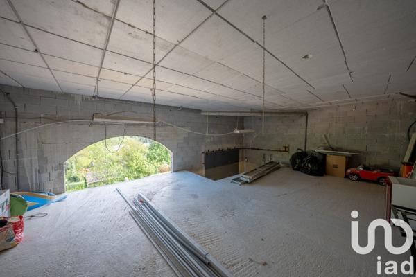 Maison à vendre 4 pièces 132 m² Jaujac