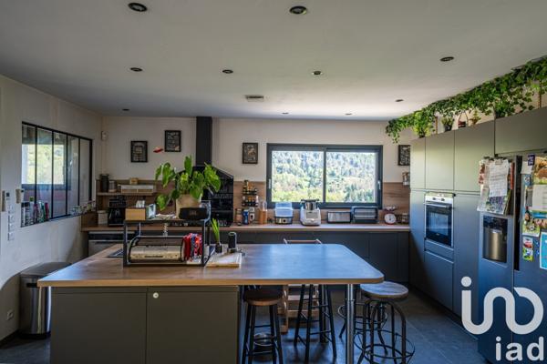 Maison à vendre 4 pièces 132 m² Jaujac