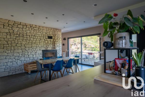 Maison à vendre 4 pièces 132 m² Jaujac