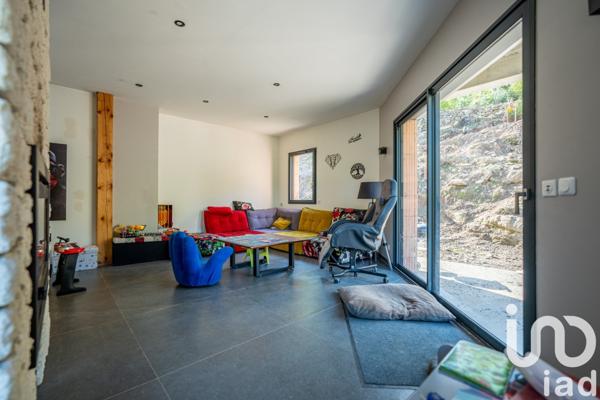 Maison à vendre 4 pièces 132 m² Jaujac