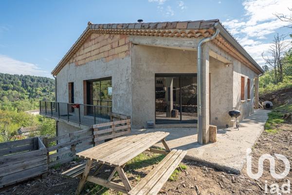 Maison à vendre 4 pièces 132 m² Jaujac