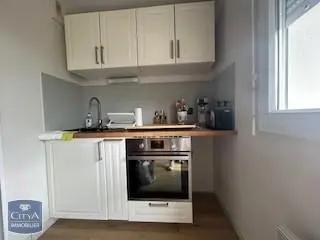 Appartement à louer 2 pièces 46.7m² Bordeaux (33300)