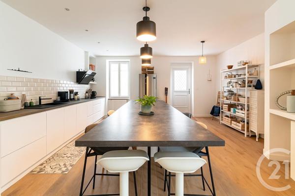 Maison à vendre  10 pièces - 245 m2 LAVAL - 53