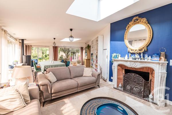 Maison à vendre  10 pièces - 245 m2 LAVAL - 53