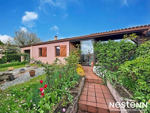 Castanet-Tolosan - Rue Georges Brassens - Maison 4 pièces 103 m² avec jardin et garage, proche écoles et transports