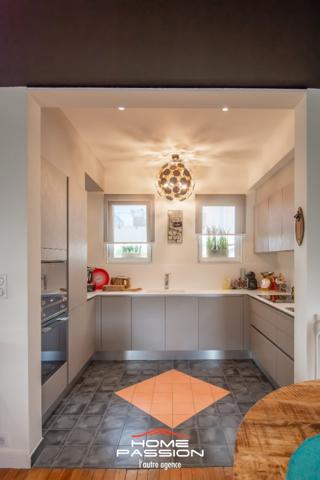 Maison
                                                                                                                                                                                                                                                                                                                        5 pièce(s)                                                                                                                                                                                                          4 chambre(s)                                                                                                                                                                                                          156  m²
