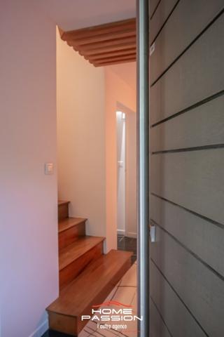 Maison
                                                                                                                                                                                                                                                                                                                        5 pièce(s)                                                                                                                                                                                                          4 chambre(s)                                                                                                                                                                                                          156  m²