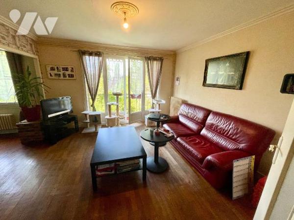 APPARTEMENT LOUE PROCHE DE LA GARE
IDEAL INVESTISSEUR
A VENDRE A RETHEL, à quelques minutes à...