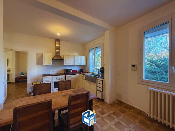 MAISON FAMILIALE 4 CHAMBRES - PARC ARBORÉ - SOUS-SOL COMPLET