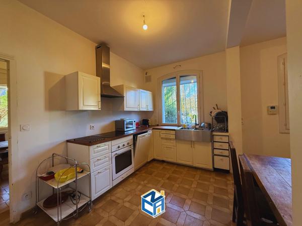 MAISON FAMILIALE 4 CHAMBRES - PARC ARBORÉ - SOUS-SOL COMPLET