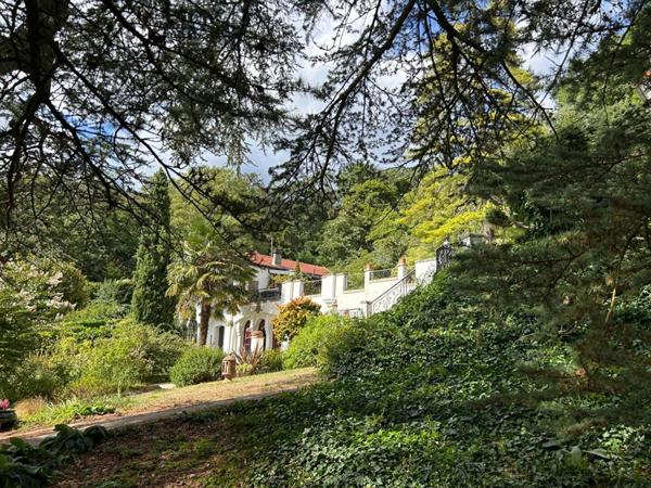 Saint prix - Propriété d'exception - Ancienne demeure d'artiste peintre