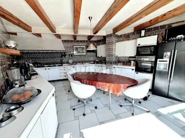 maison architecte piscine jardin