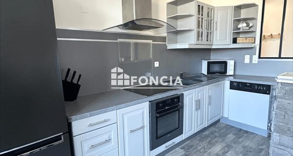 Location Appartement meublé 3 pièces 75.1 m² - Saint-étienne 42000