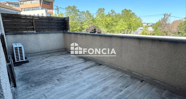 Location Appartement meublé 3 pièces 75.1 m² - Saint-étienne 42000