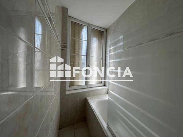 Location Appartement 3 pièces 58.39 m² - 19 QUAI HENRI ROUSSEL Charleville Mezieres 08000
