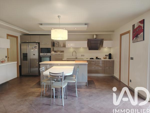 Maison à vendre 5 pièces 144,6 m² La Biolle