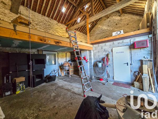 Maison à vendre 8 pièces 238 m² Saint-Pierre-du-Perray