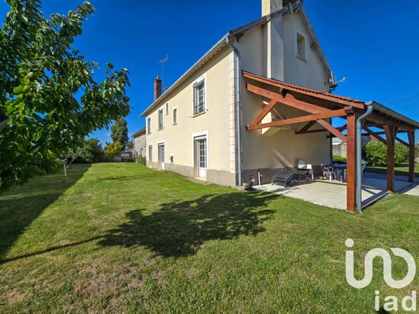 Maison à vendre 8 pièces 238 m² Saint-Pierre-du-Perray