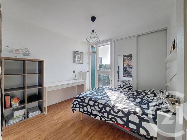Appartement T6 à vendre  6 pièces - 119,56 m2 MARSEILLE - 13009