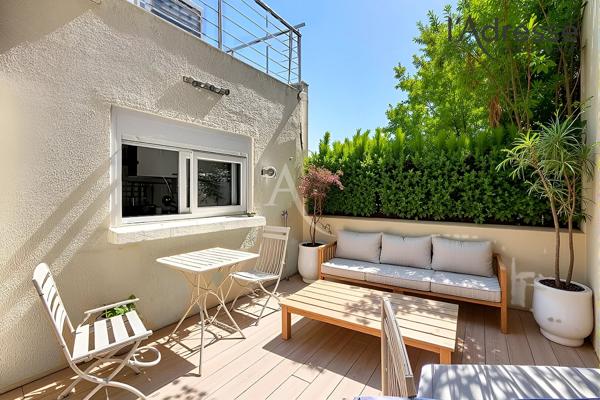 Charmante maison de 45m² terrasse et vue imprenable sur la Tour Eiffel