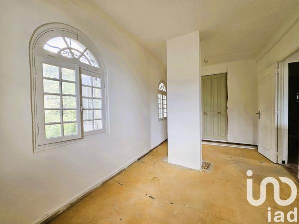 Maison à vendre 10 pièces 240 m² Montauroux