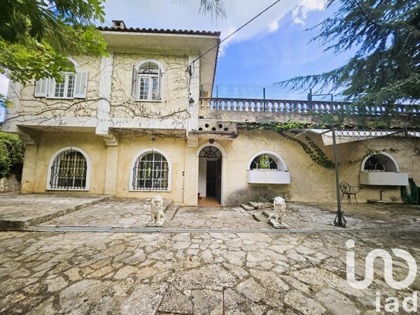 Maison à vendre 10 pièces 240 m² Montauroux